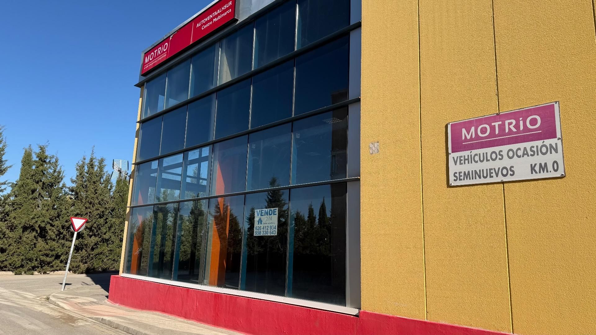 Vista exterior de Nave industrial en venta en La Zubia