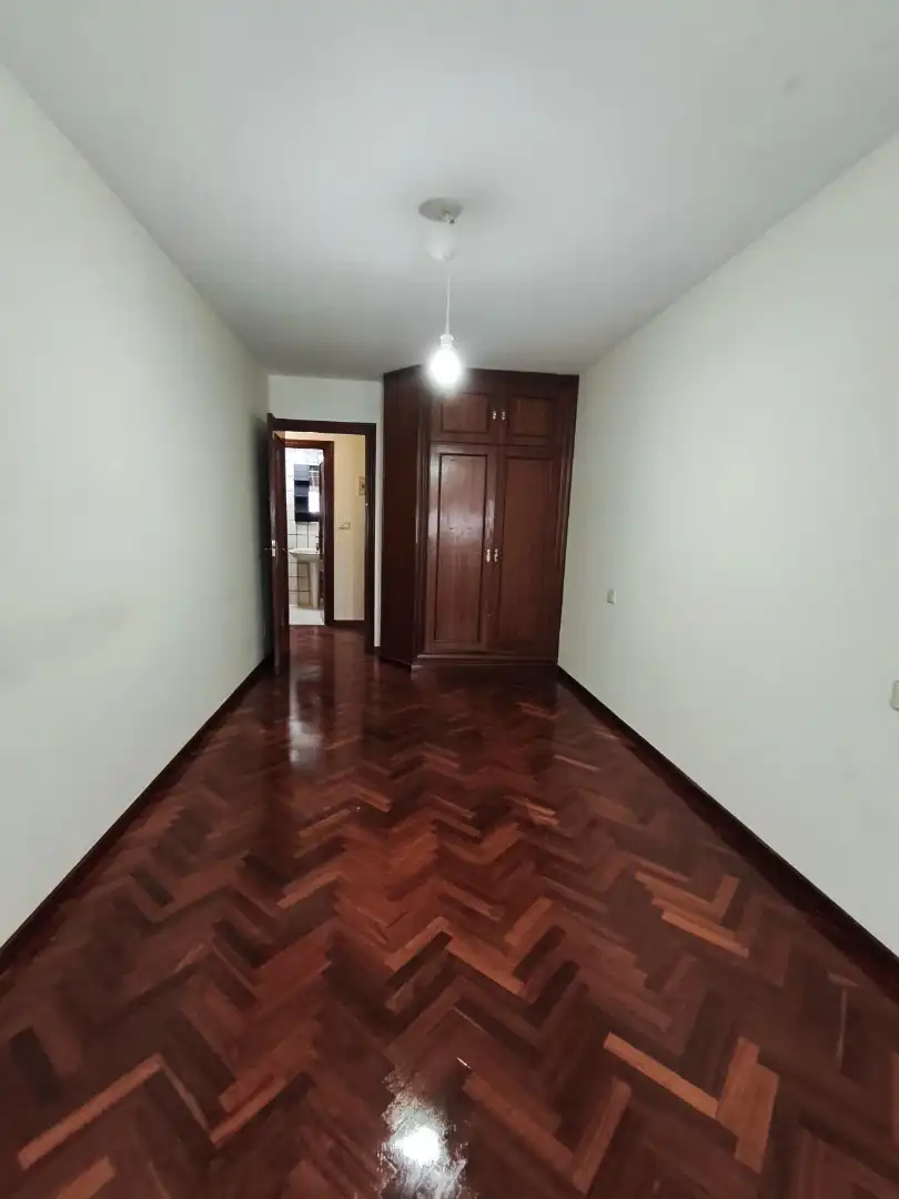 Dormitori de Apartament en venda en A Coruña Capital  amb Traster