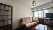 Living room of Flat for sale in Santiago de Compostela   with Heating, Storage room and Oven