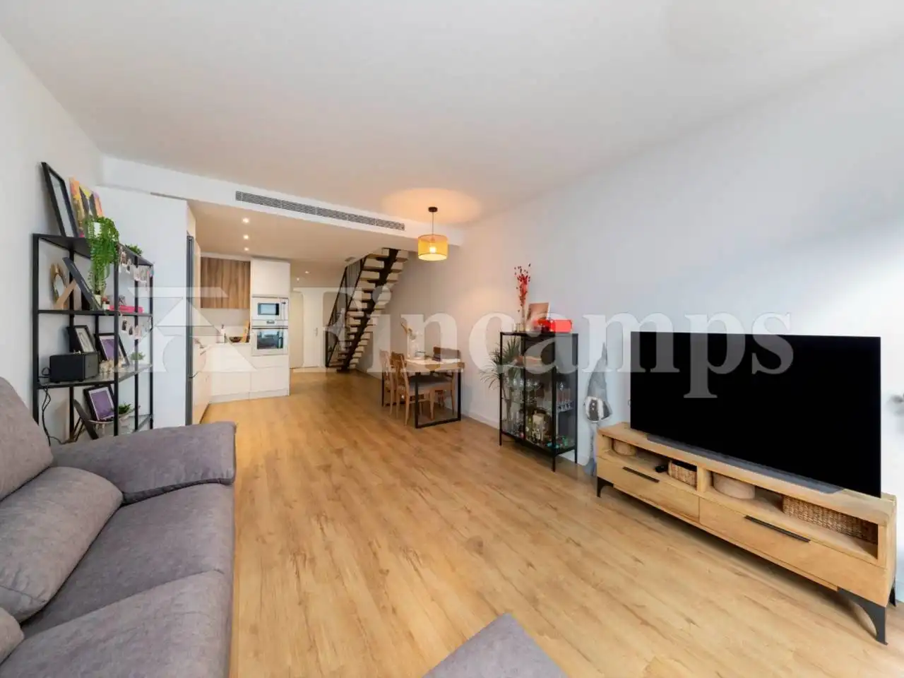 Sala d'estar de Casa o xalet en venda en Sabadell amb Aire condicionat, Calefacció i Jardí privat