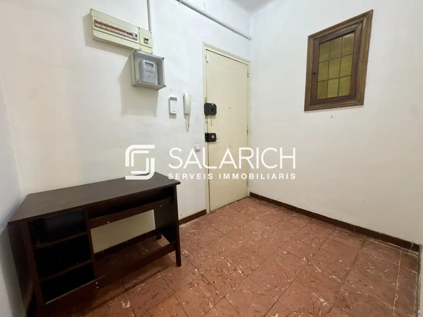 Flat for sale in Barcelona  with Air Conditioner and Balcony