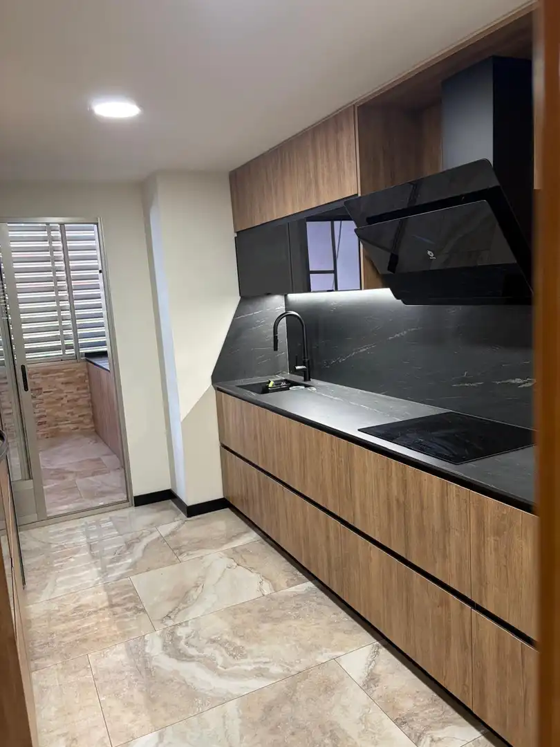 Cocina de Piso en venta en Elche / Elx con Aire acondicionado, Calefacción y Jardín privado