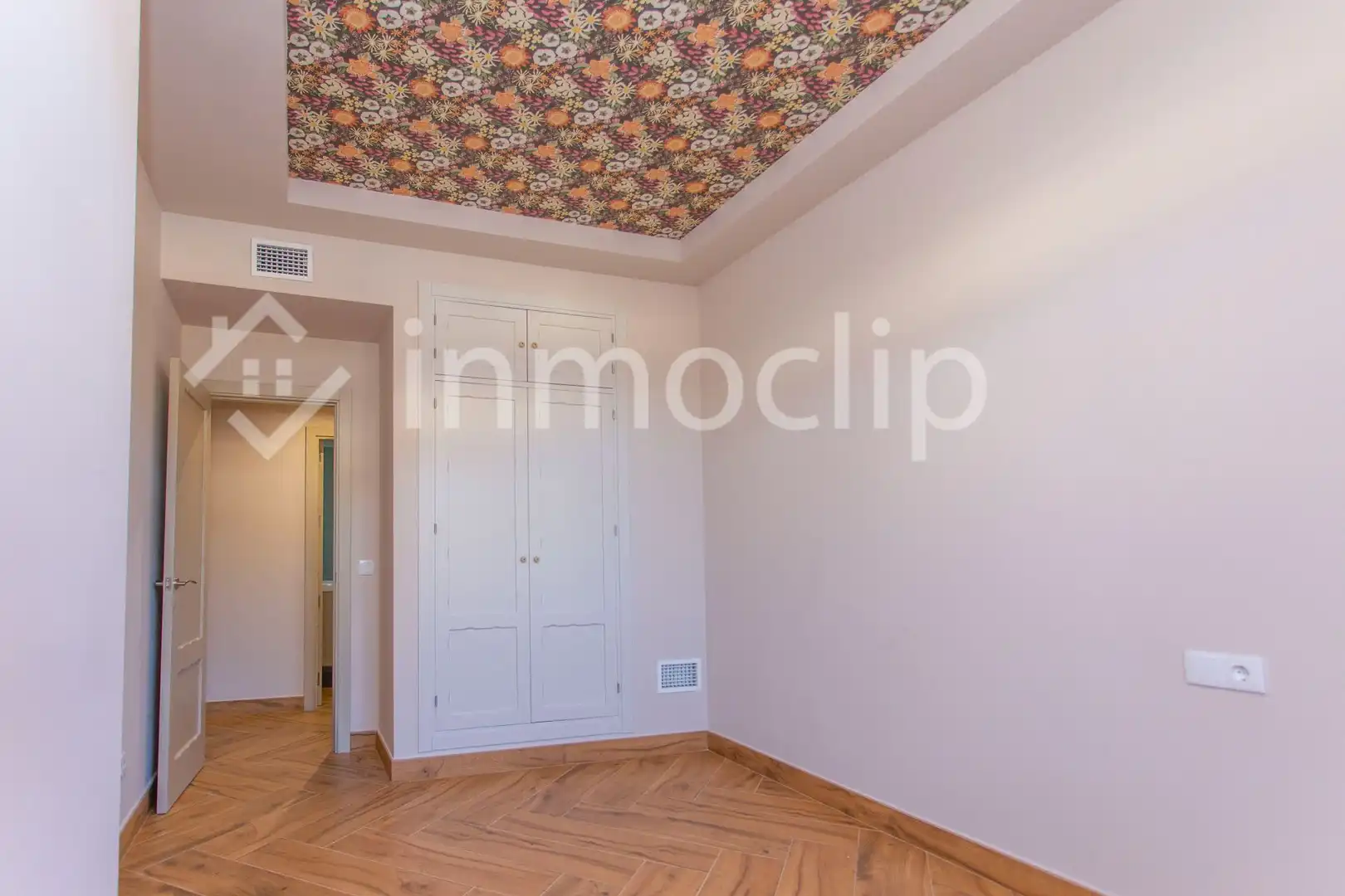Houses for sale in CALLE GONZÁLEZ GORDON, Parque Avenida