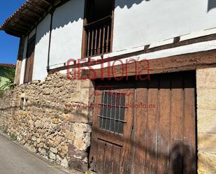 Vista exterior de Casa o xalet en venda en Cabezón de la Sal amb Balcó