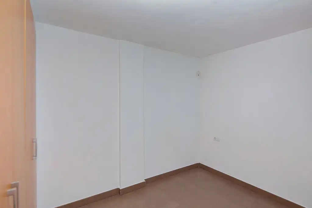 Piso en venta en Paterna con Balcón