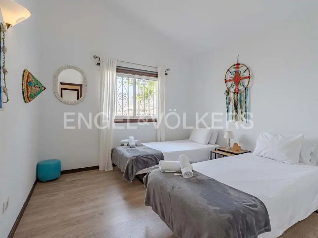 Habitación de Casa o chalet en venta en Adeje con Terraza, Amueblado y Jacuzzi
