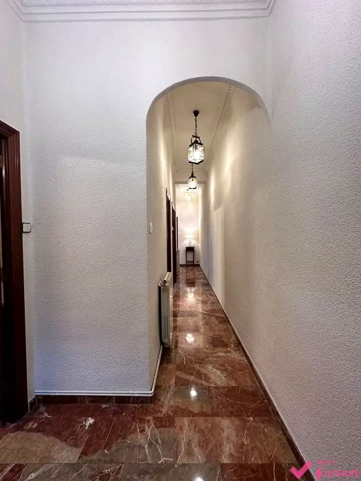 Flat for rent in Valencia  with Furnished
