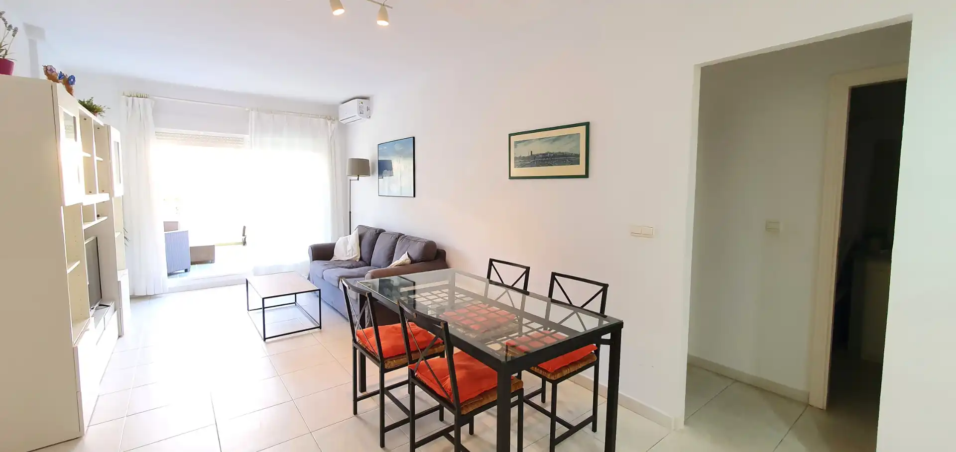 Sala de estar de Apartamento de alquiler en Dénia con Aire acondicionado, Calefacción y Terraza