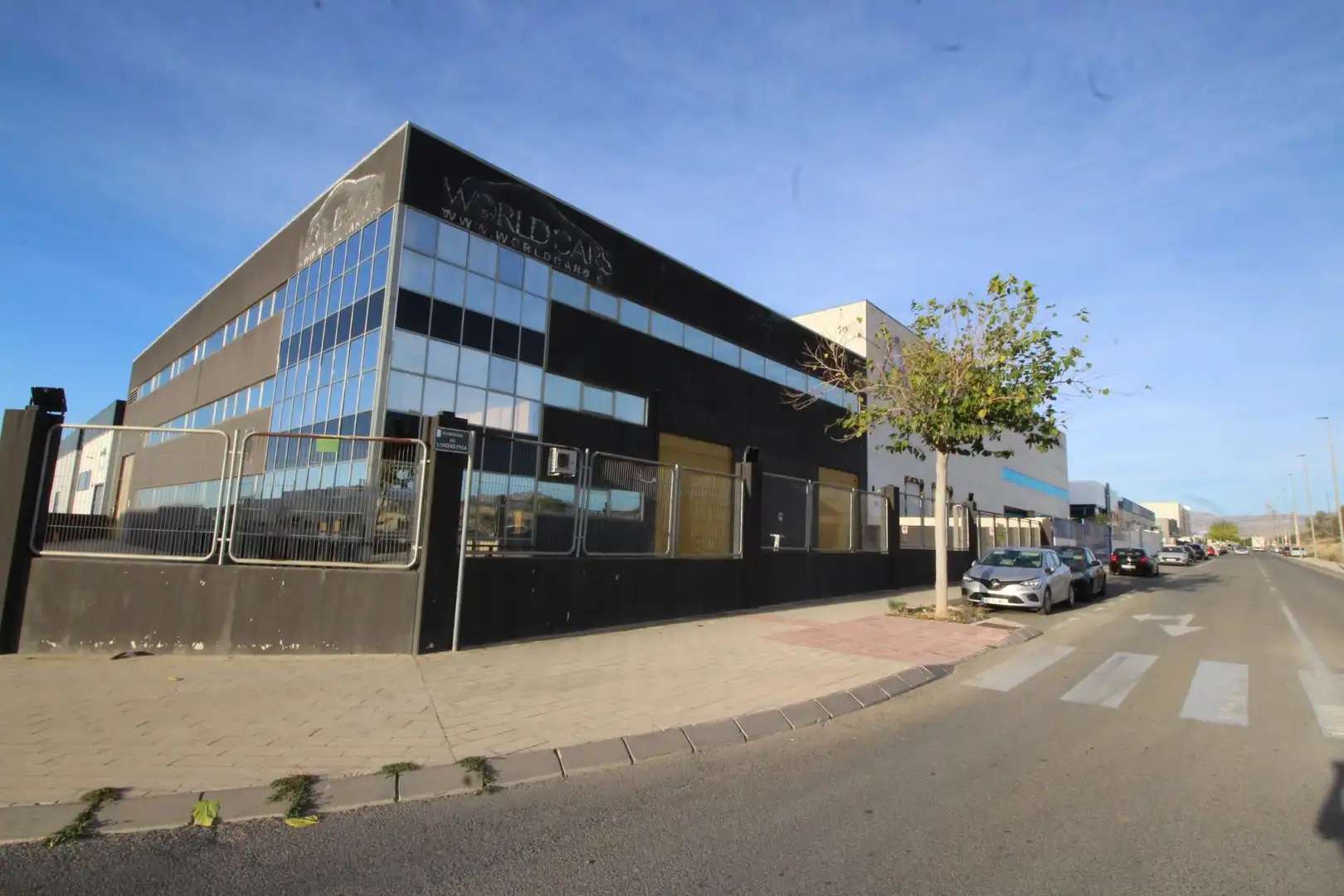 Vista exterior de Nave industrial de alquiler en San Vicente del Raspeig / Sant Vicent del Raspeig