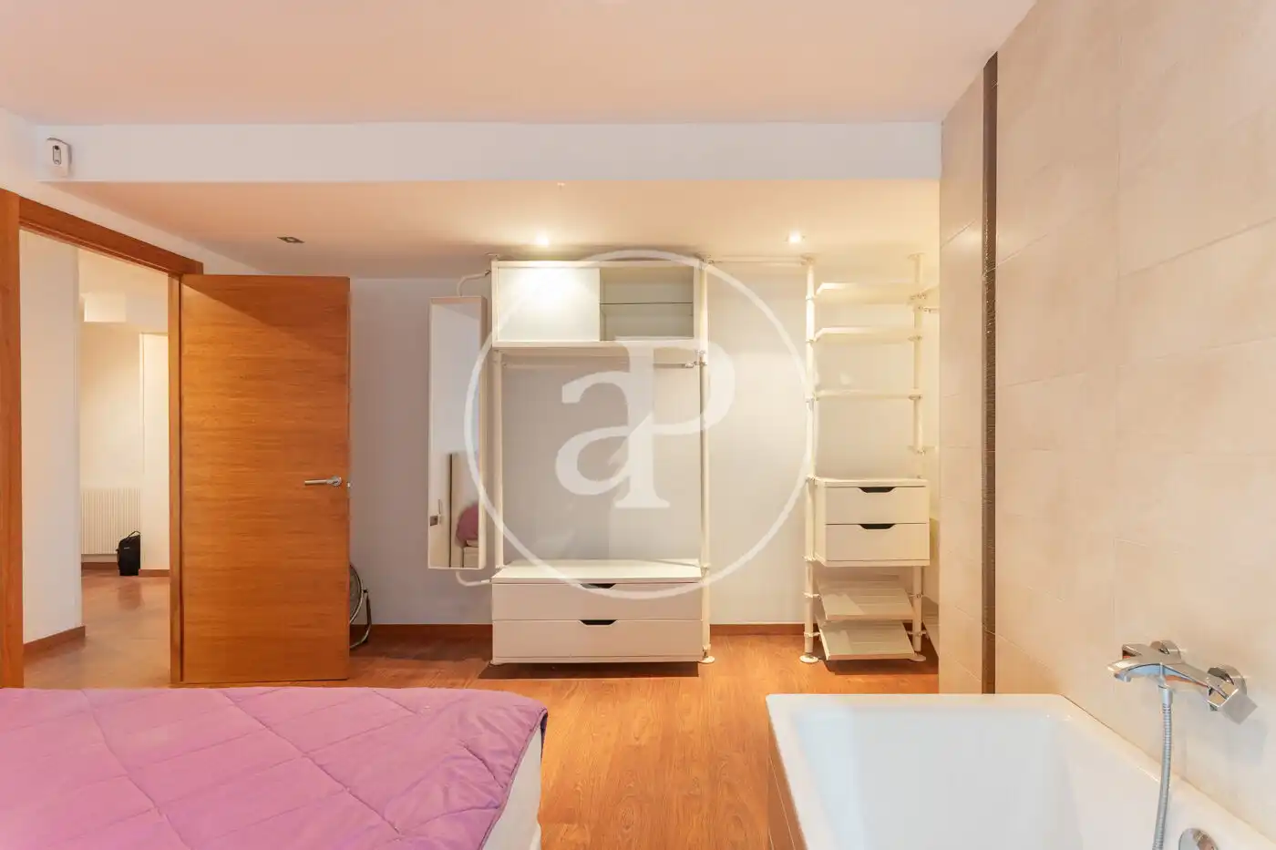 Schlafzimmer von Wohnung zur Miete in Barcelona mit Heizung und Möbliert