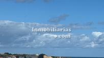 Exterior view of House or chalet for sale in Castro-Urdiales  with Terrace and Balcony