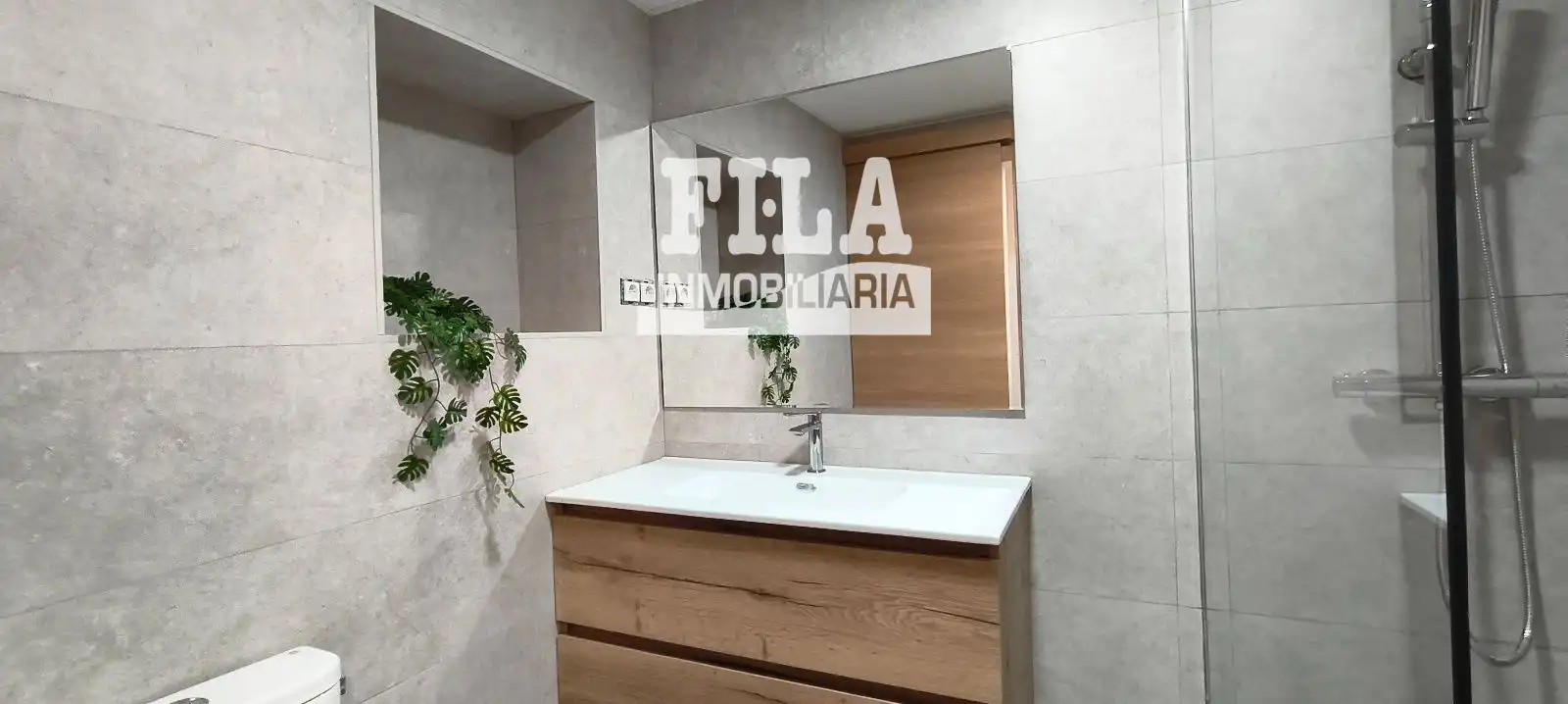 Baño de Casa o chalet en venta en El Vendrell con Calefacción, Terraza y Alarma
