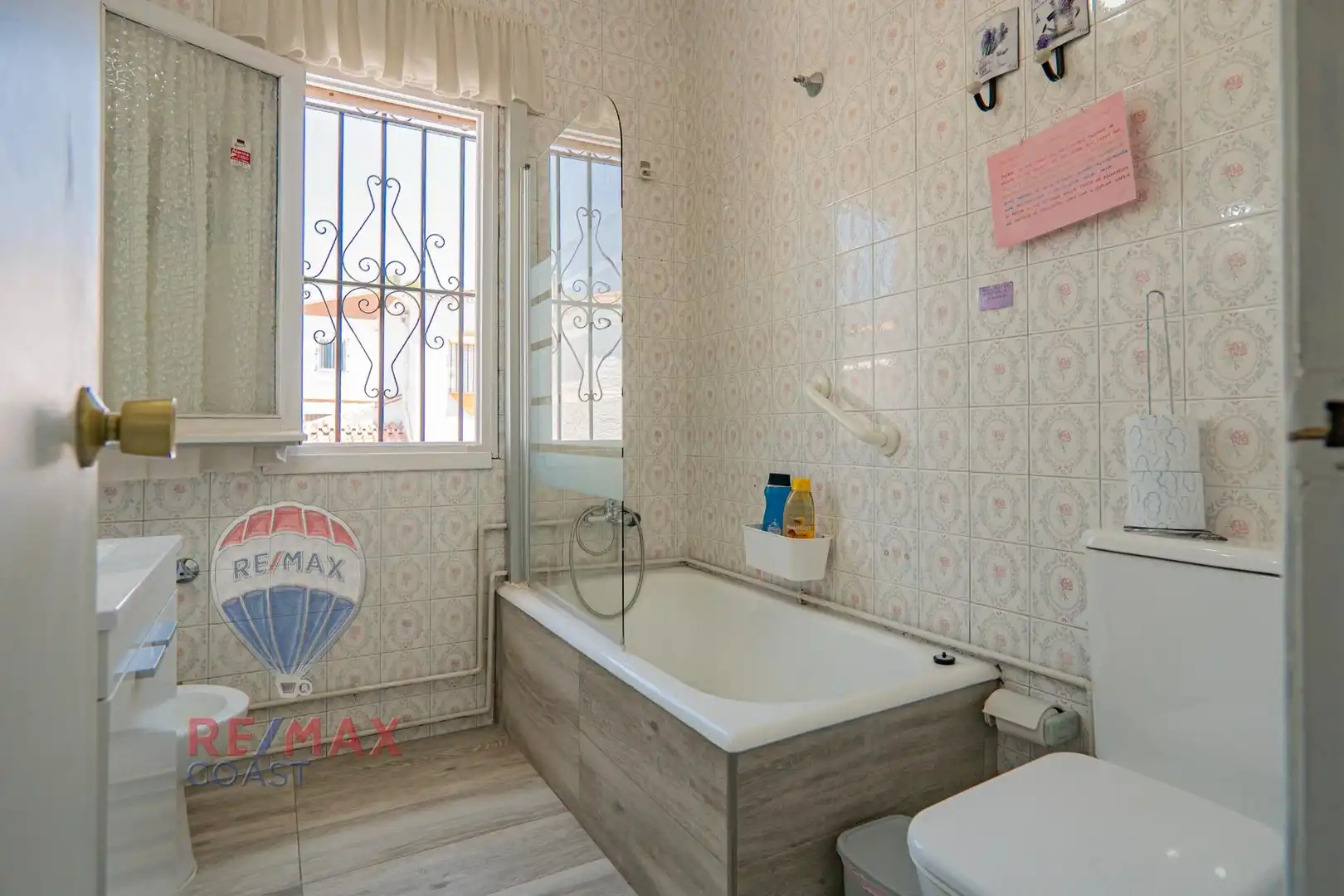 Baño de Casa adosada en venta en Málaga con Aire acondicionado, Jardín privado y Terraza