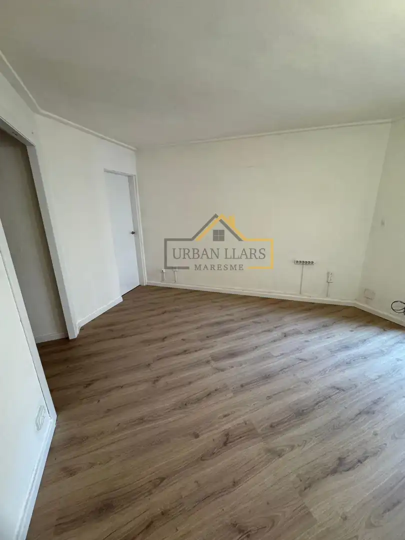 Piso en venta en Mataró con Aire acondicionado, Calefacción y Balcón
