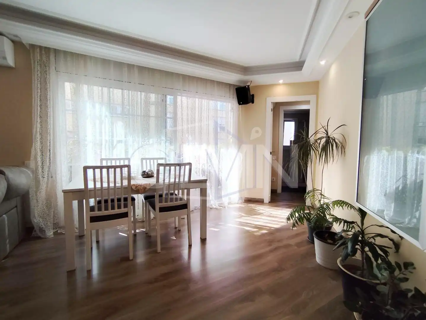 Comedor de Piso en venta en Santa Perpètua de Mogoda con Aire acondicionado, Calefacción y Parquet