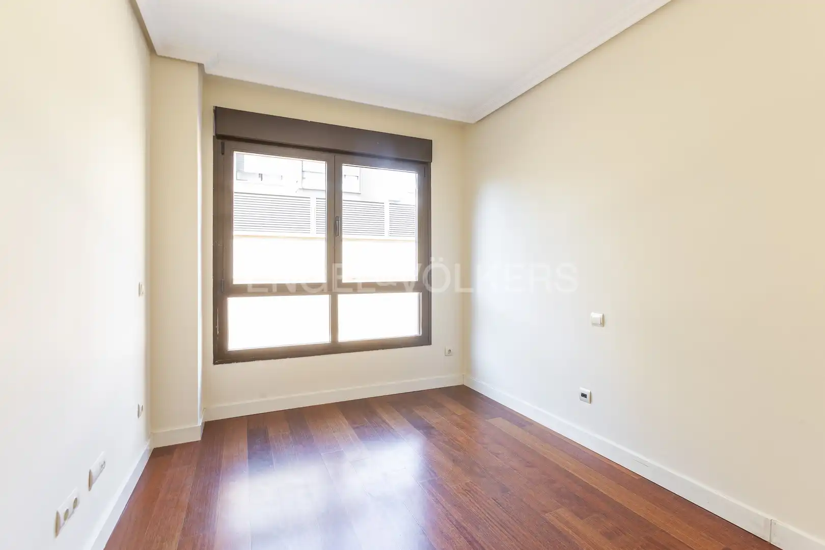 Piso de alquiler en Avenida de Valdemarin, Valdemarín