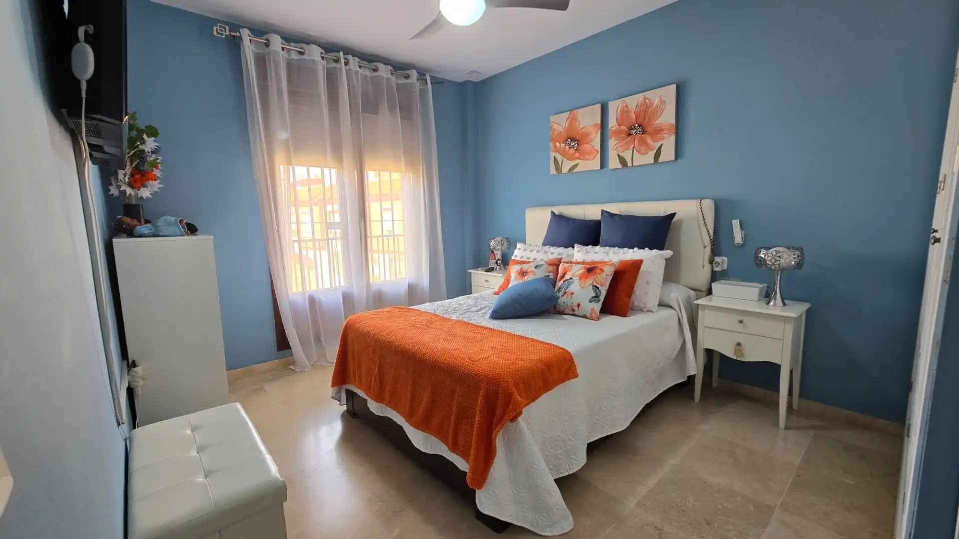 Habitación de Casa adosada en venta en La Línea de la Concepción