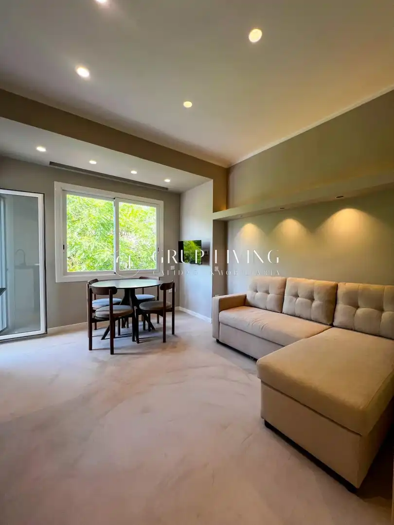 Sala de estar de Piso de alquiler en Sitges con Terraza y Balcón