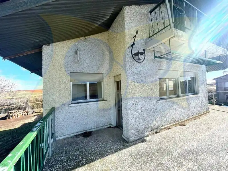 Vista exterior de Casa o chalet en venta en Galindo y Perahuy
