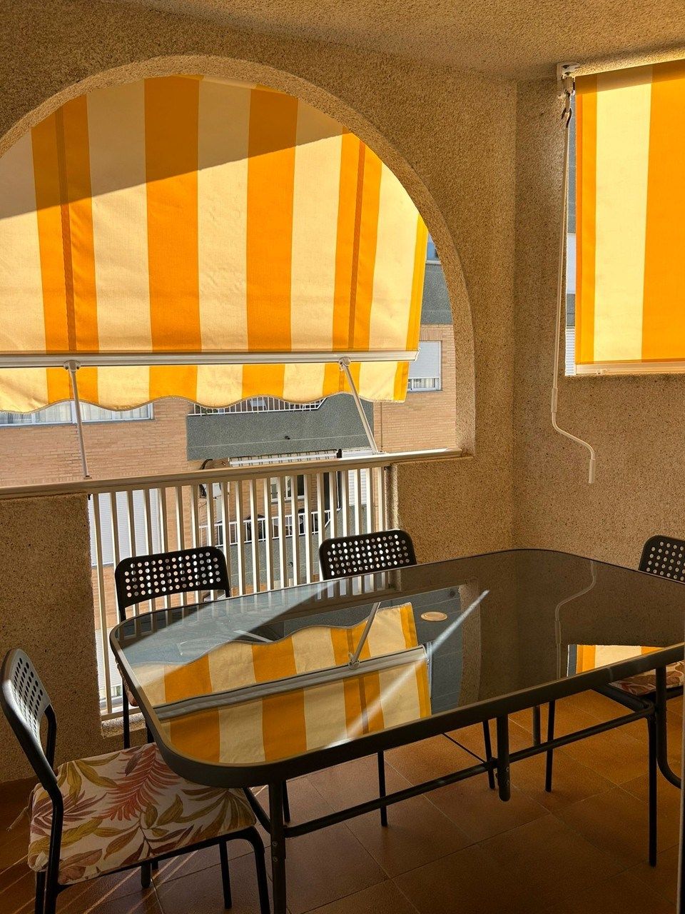 Terraza de Piso de alquiler en Sagunto / Sagunt con Aire acondicionado, Terraza y Amueblado