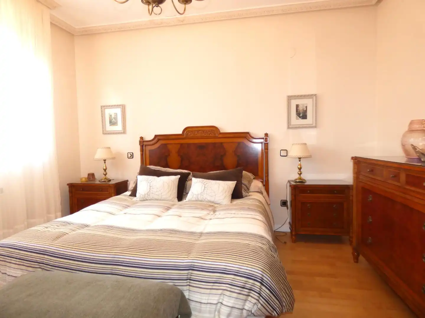 Dormitori de Casa o xalet en venda en Utebo amb Aire condicionat, Calefacció i Jardí privat