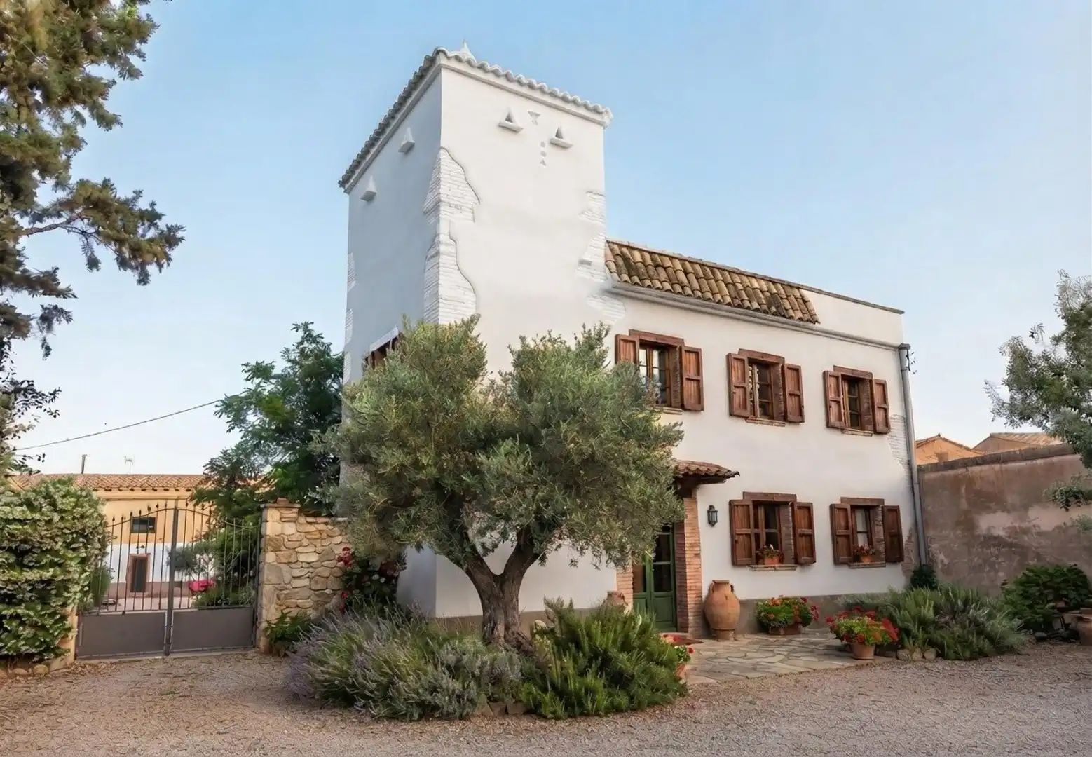 Vista exterior de Casa o chalet en venta en Torres de Barbués