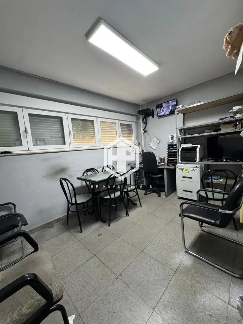 Nau industrial de lloguer en Madrid amb Calefacció i Alarma