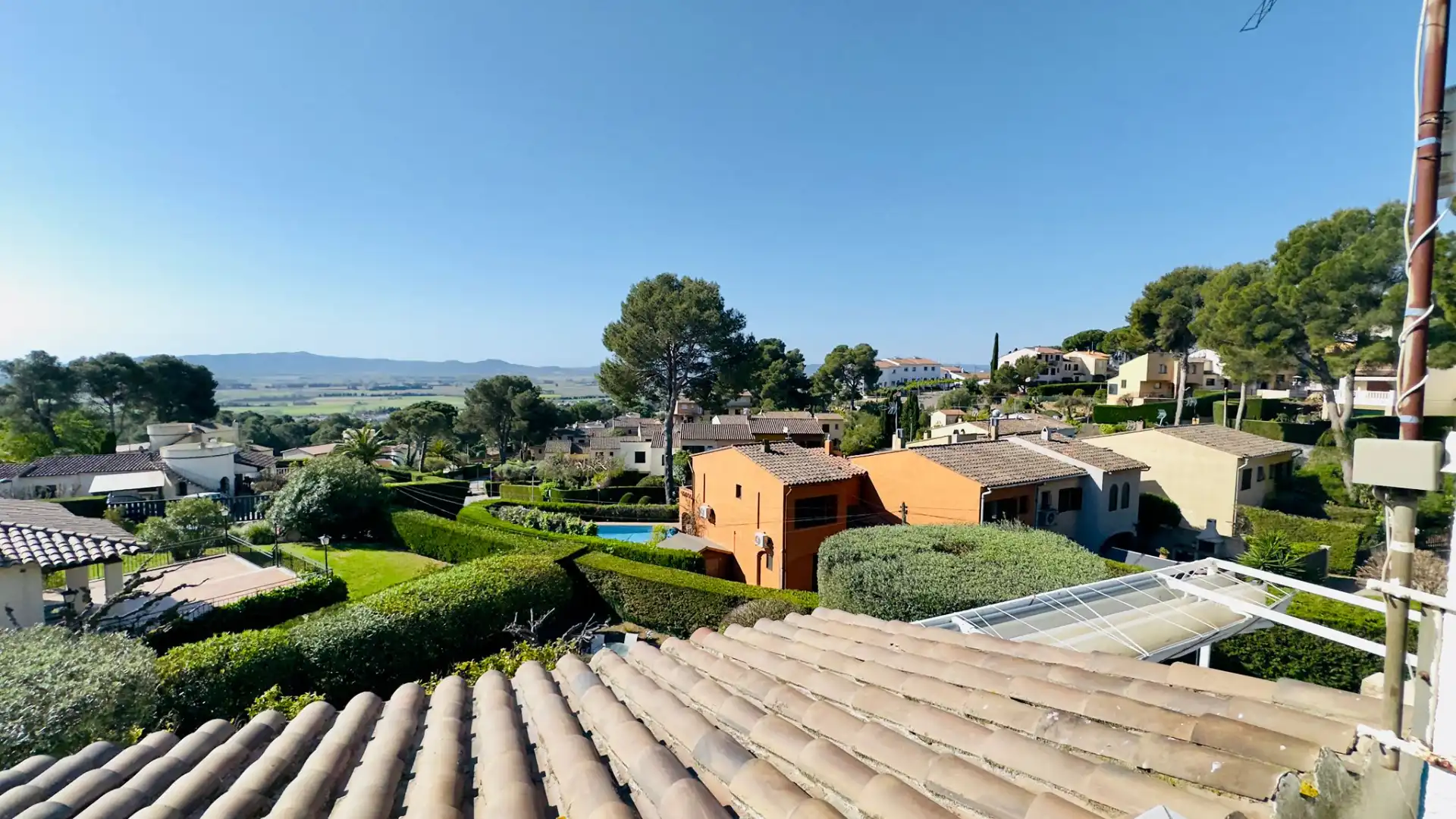 Vista exterior de Casa o chalet en venta en L'Estartit con Aire acondicionado, Calefacción y Jardín privado