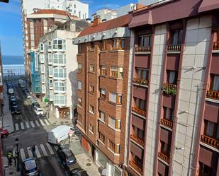 Vista exterior de Pis en venda en Gijón  amb Calefacció i Piscina