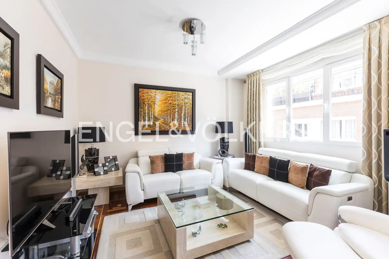 Exterior view of Flat for sale in Madrid  with Air Conditioner, Heating and Parquet flooring