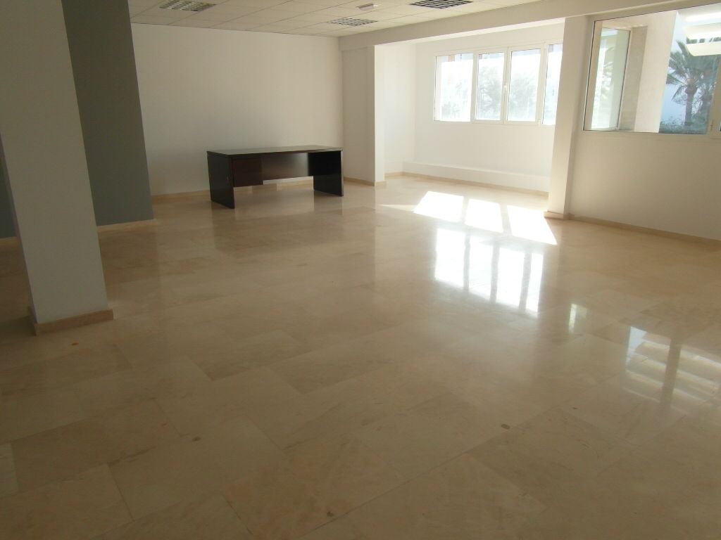 Sala d'estar de Oficina de lloguer en San Bartolomé de Tirajana amb Aire condicionat