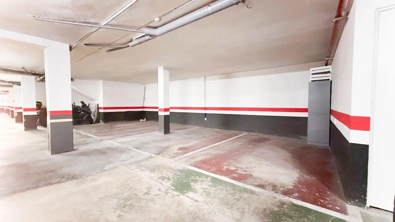Parking of Flat for sale in Albuixech  with Air Conditioner, Heating and Balcony