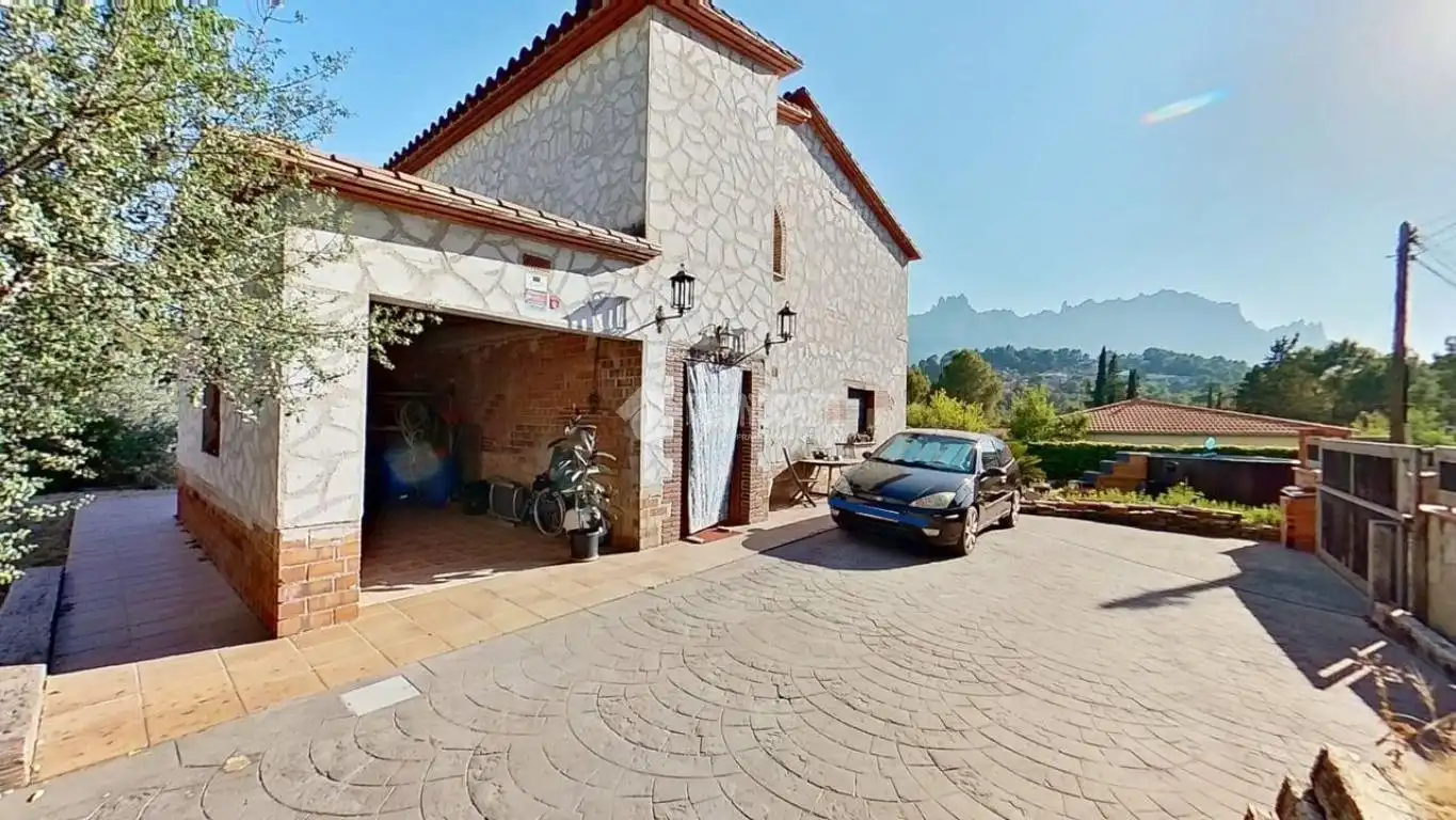 Vista exterior de Casa o chalet en venta en Castellbell i el Vilar con Aire acondicionado y Amueblado