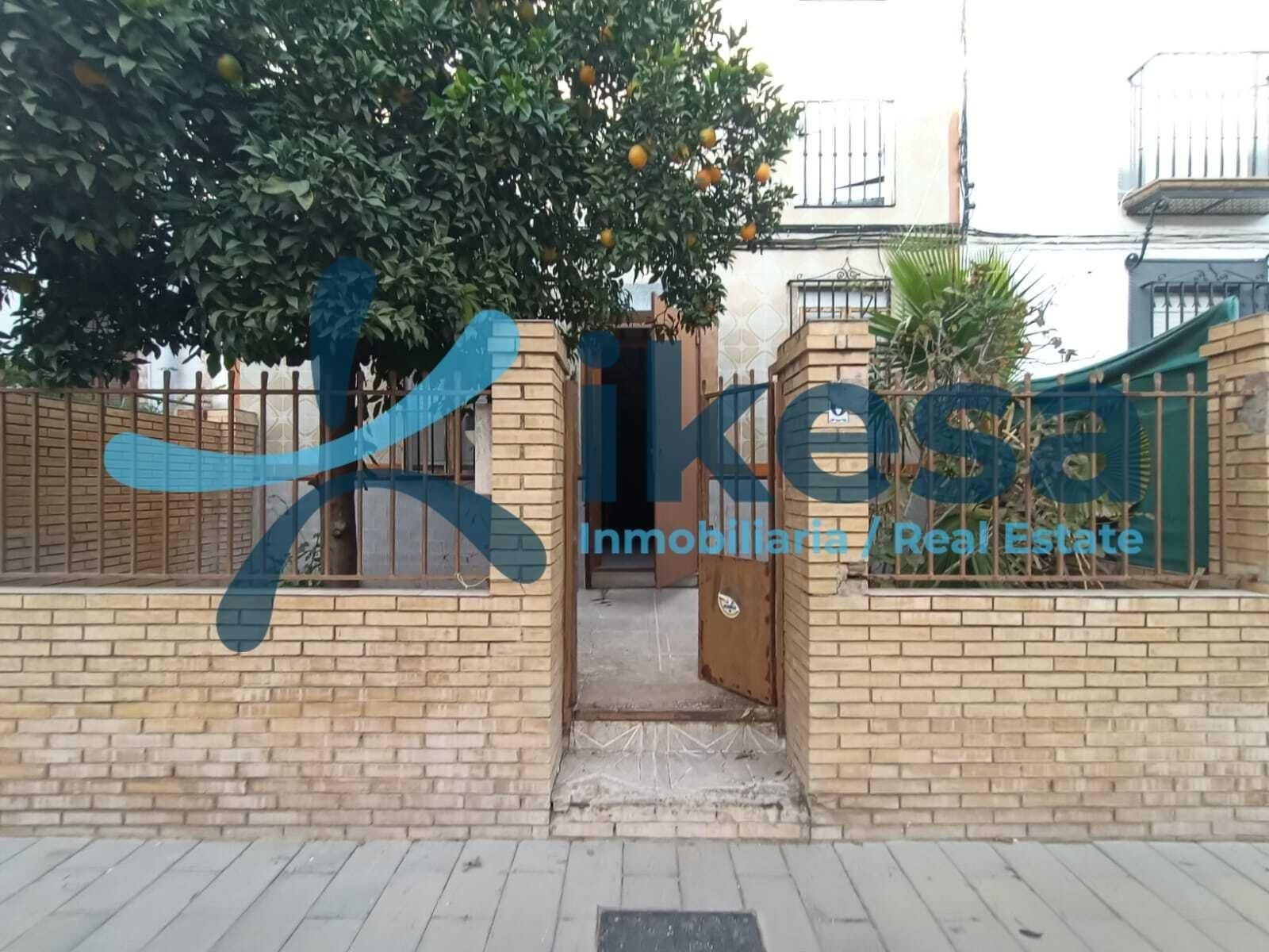 Exterior view of Single-family semi-detached for sale in Villanueva del Río y Minas