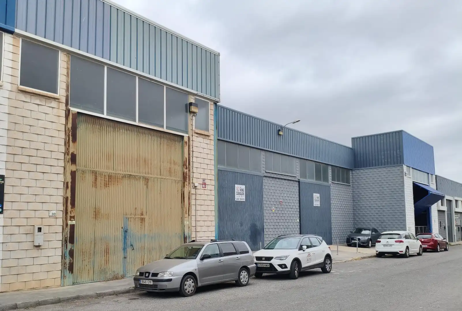 Exterior view of Industrial buildings for sale in Vícar