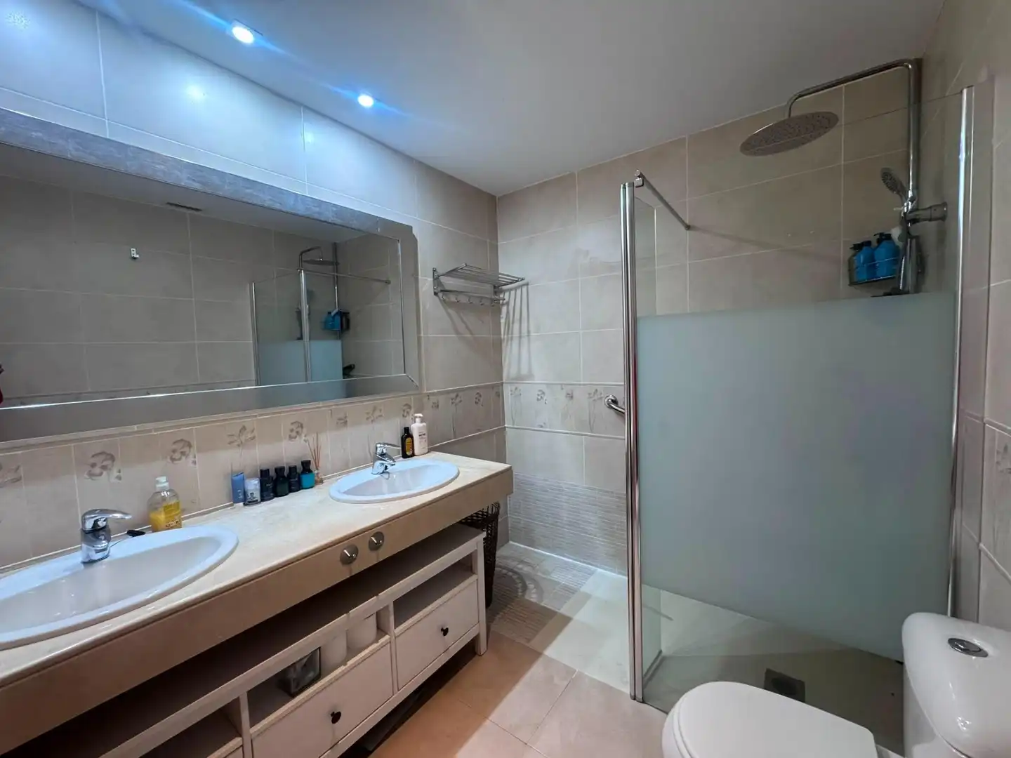 Baño de Casa adosada en venta en Yebes con Calefacción, Balcón y Piscina comunitaria