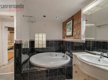 Flat for sale in Calle de Vargas