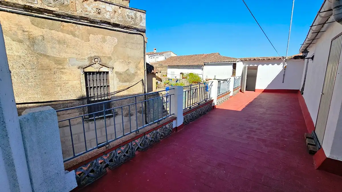 Vista exterior de Casa o xalet en venda en Cortegana amb Terrassa i Traster