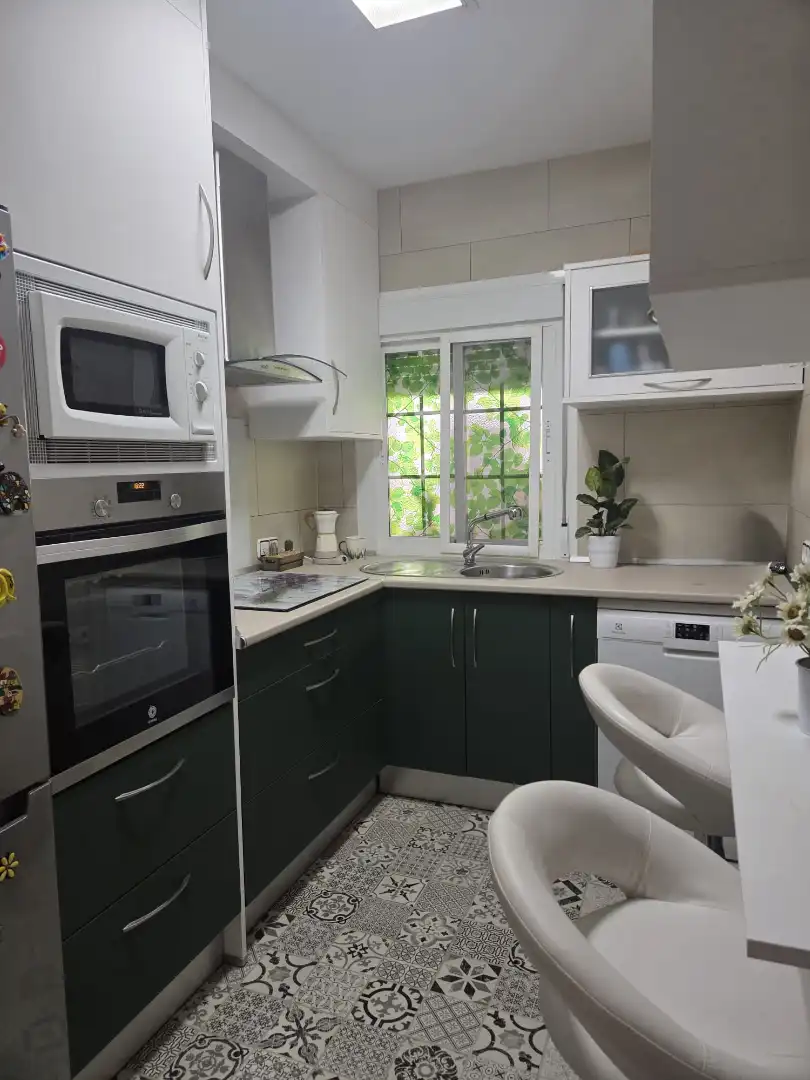 Cuina de Apartament en venda en Badajoz amb Aire condicionat, Parquet i Moblat