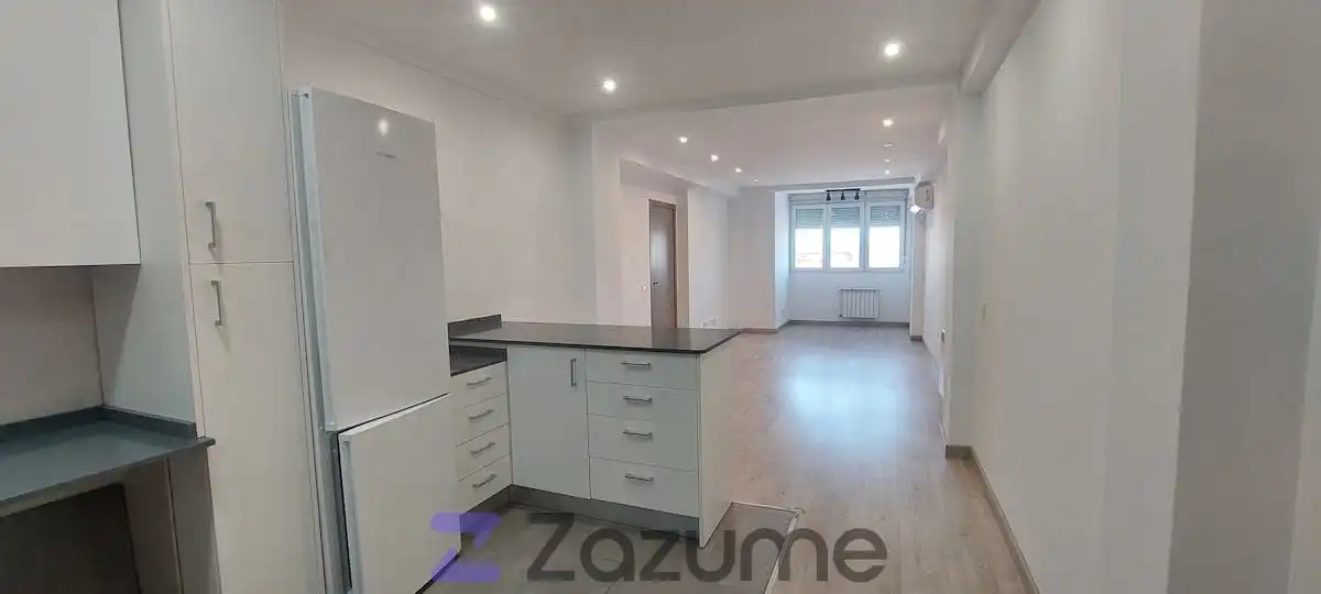 Flat for rent in C. de la Isla de Ons, Peñagrande
