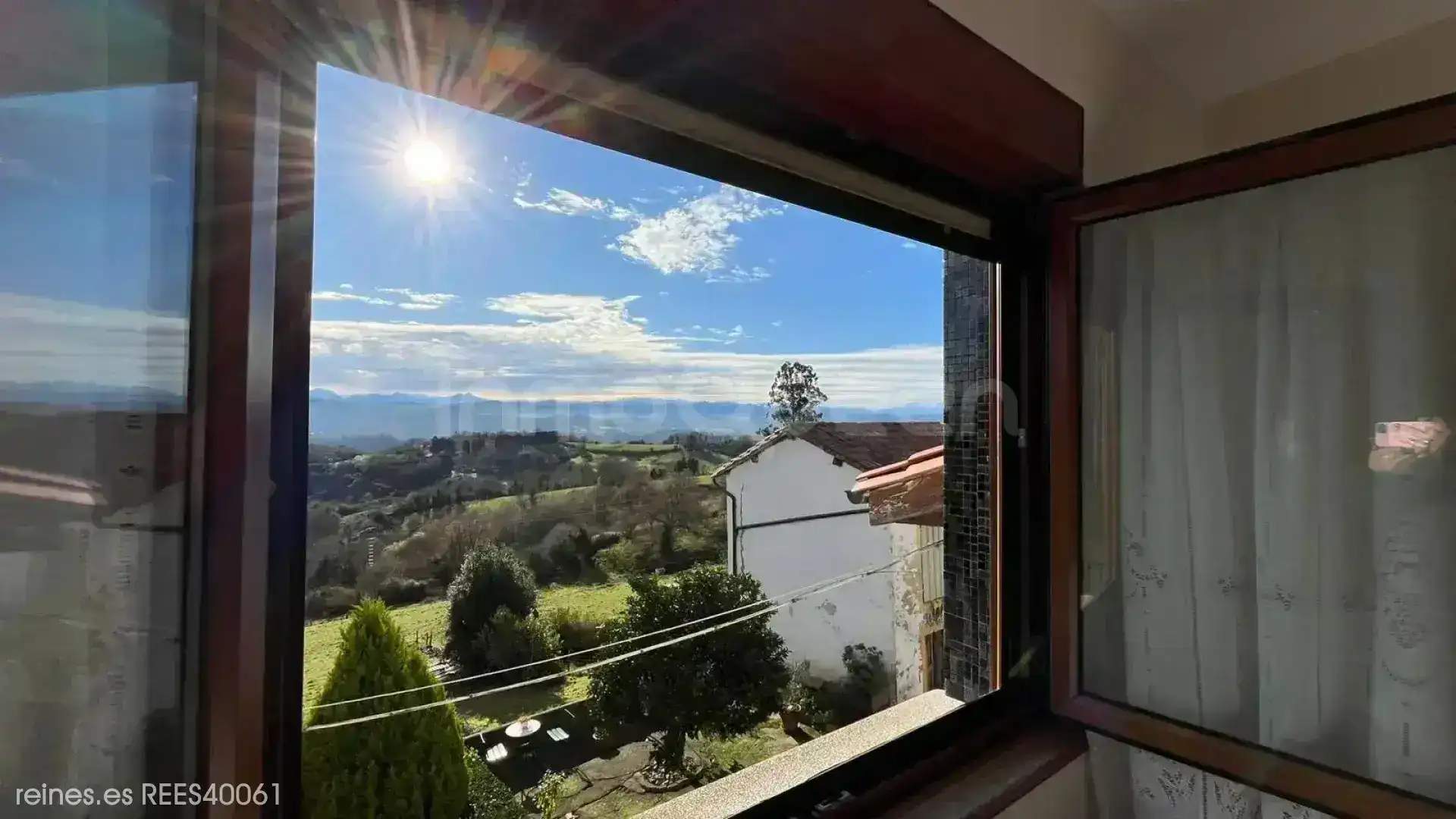 Außenansicht von Haus oder Chalet zum Verkauf in Siero mit Heizung, Privatgarten und Terrasse