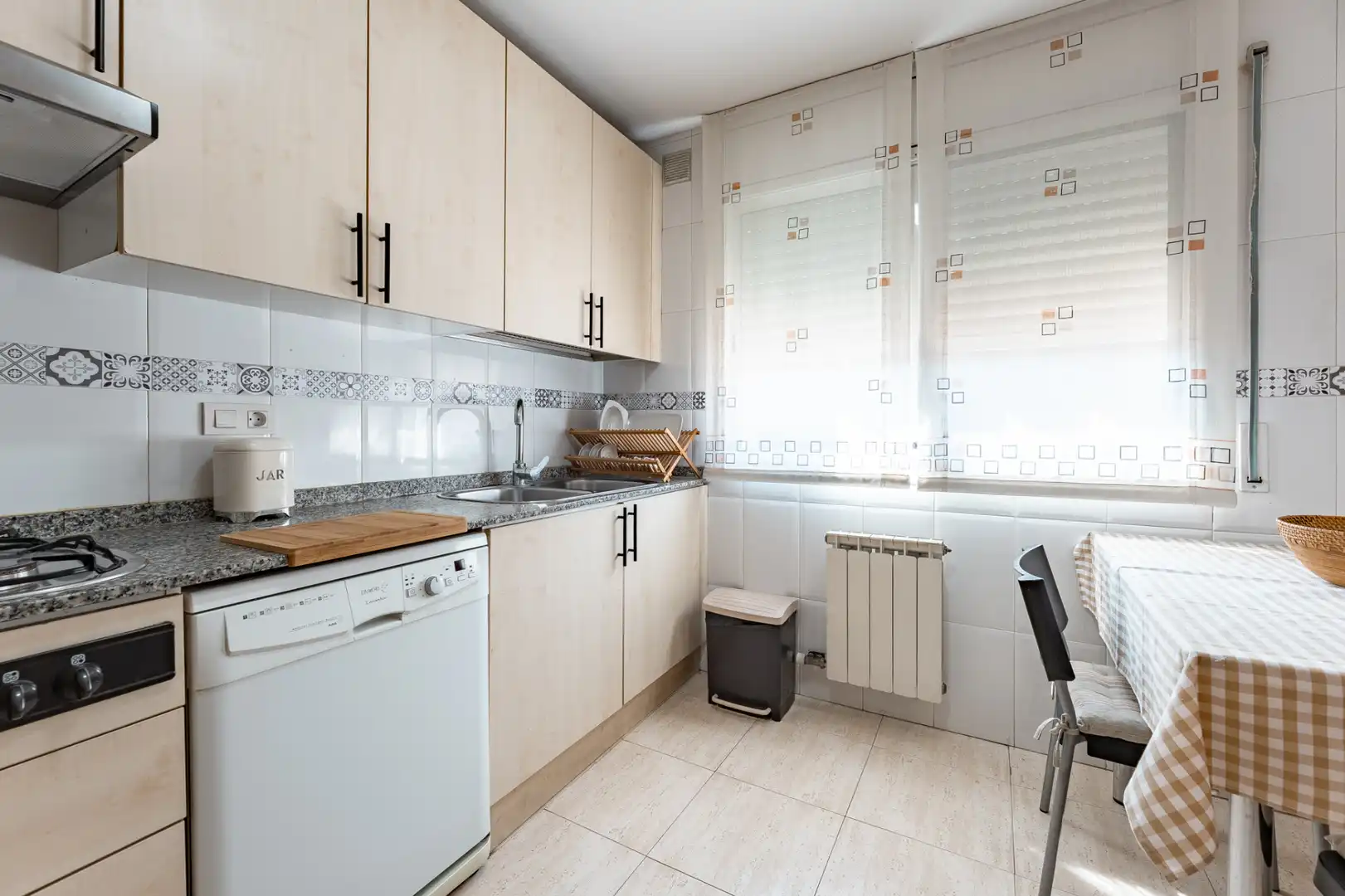 Cocina de Casa adosada en venta en Martorell con Aire acondicionado, Calefacción y Jardín privado