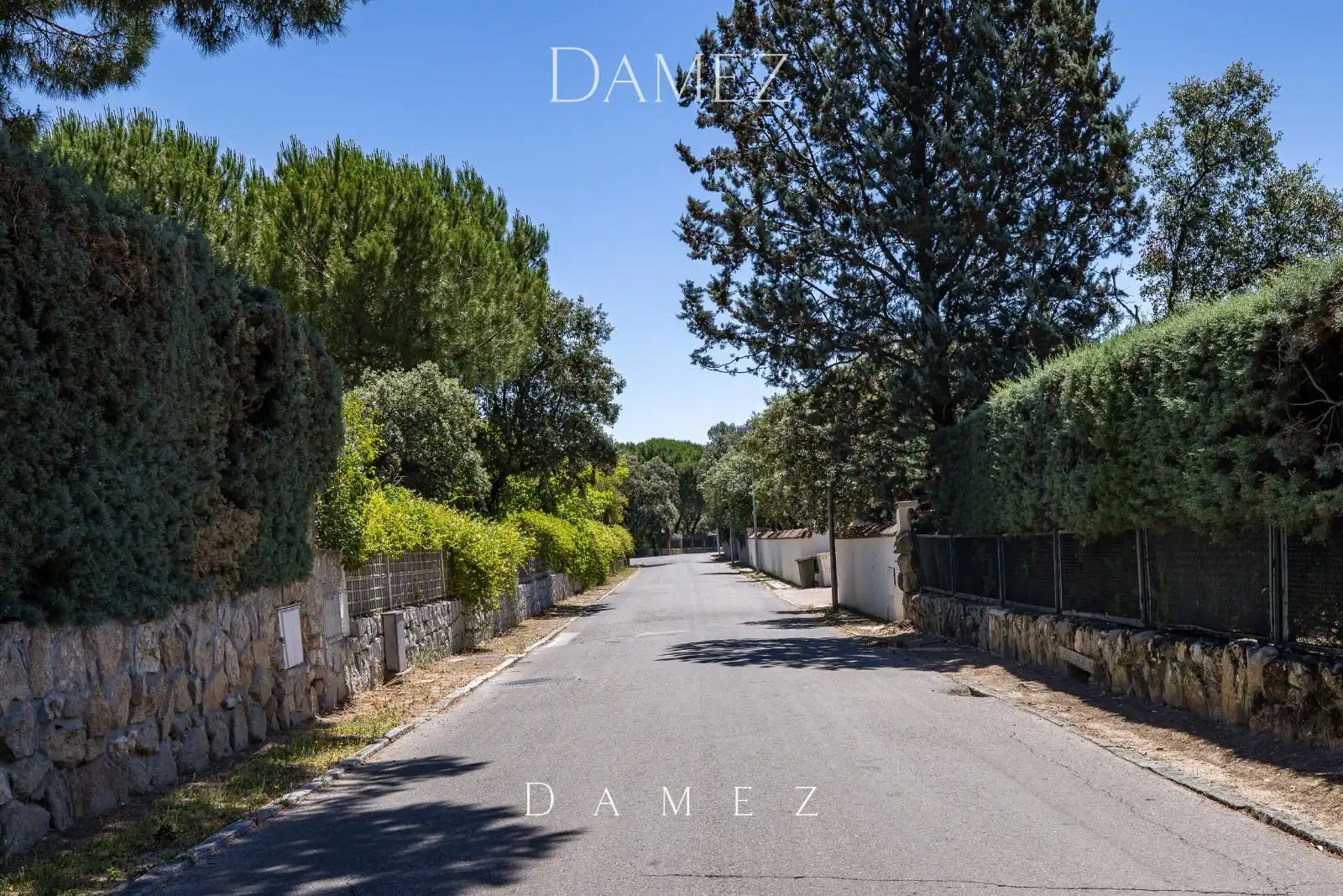 Exterior view of Houses for sale in Villanueva de la Cañada  with Terrace, Storage room and Swimming Pool