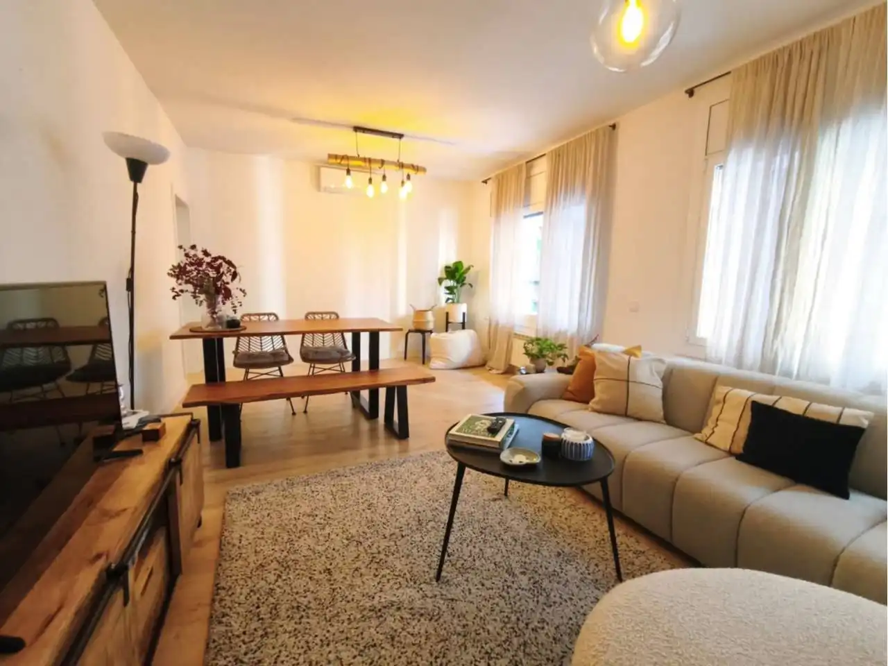 Living room of Flat for sale in  Barcelona Capital