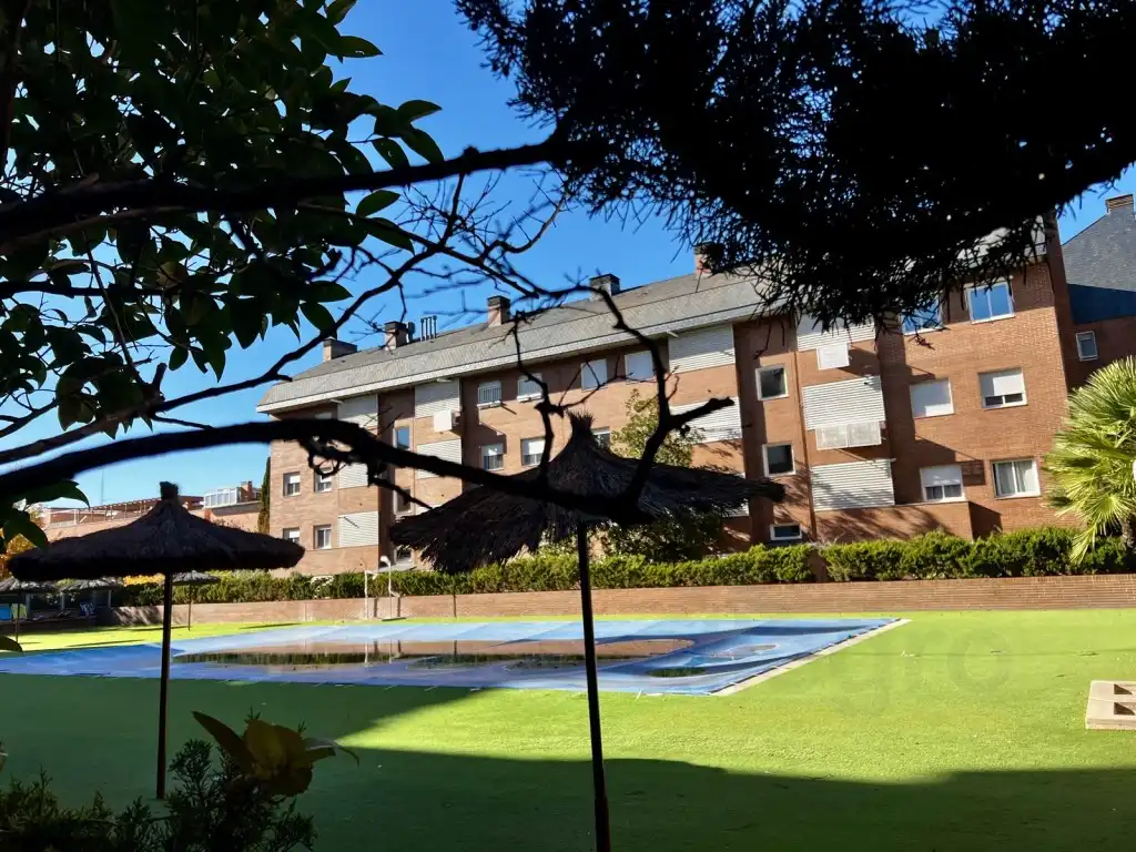 Vista exterior de Dúplex en venda en Las Rozas de Madrid