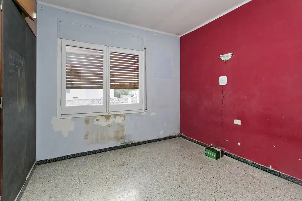 Villa con piscina in vendita a C/ Roger de Lluria, imagen 3