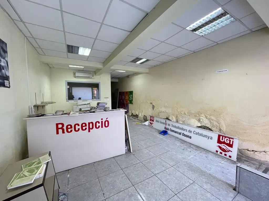 Gewerbefläche zum Verkauf in Carrer del Vendrell 33, imagen 2