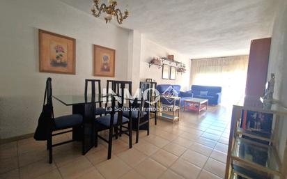 Living room of Flat for sale in Cambrils  with Terrace, Furnished and Oven