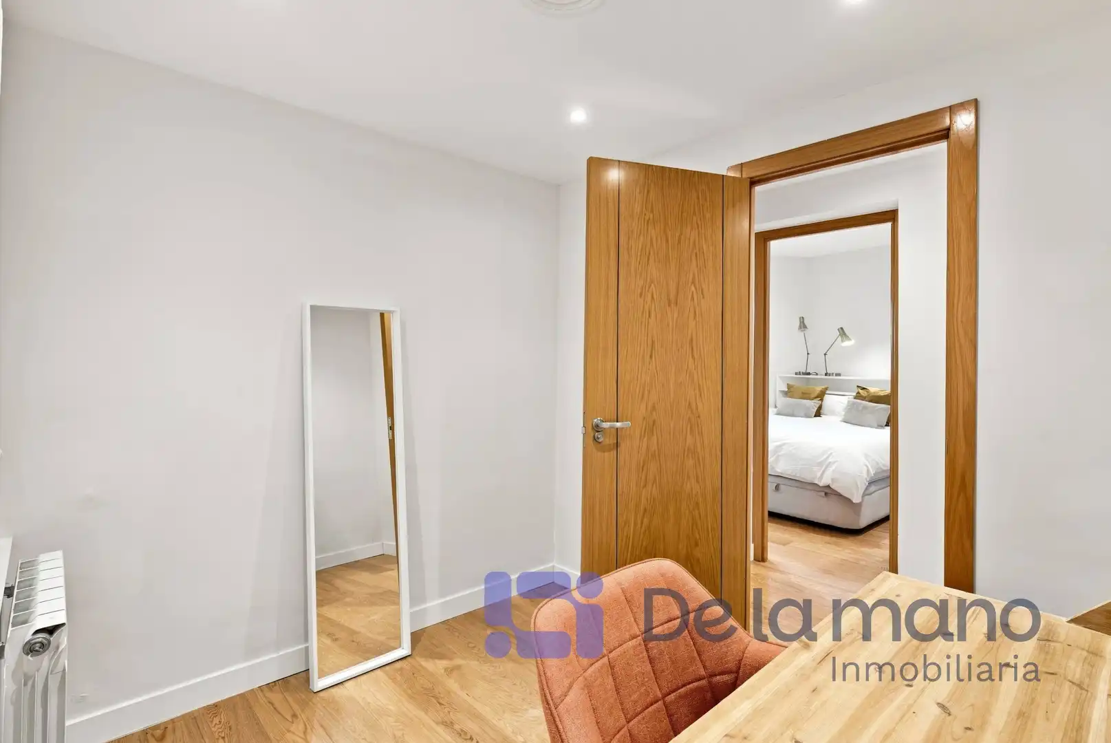 Flat for rent in Madrid  with Air Conditioner, Heating and Furnished