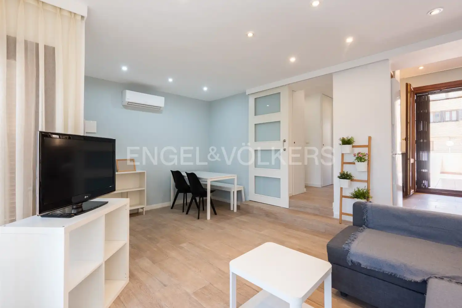 Sala d'estar de Casa o xalet de lloguer en Valencia amb Aire condicionat, Calefacció i Jardí privat